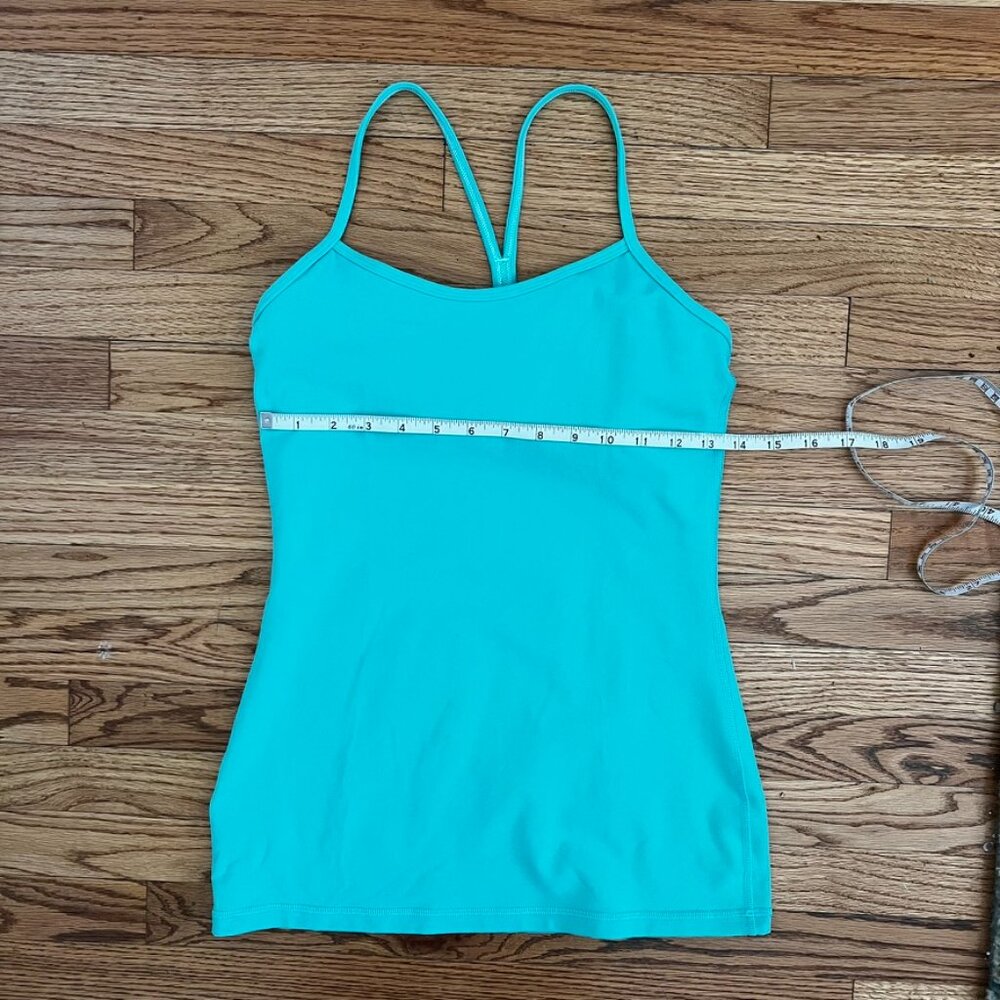 Lululemon Ebb to Street Workout Top 10 Athletic Performance Lightweight - Picture 5 of 6